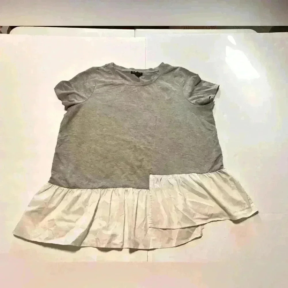Lane Bryant Gray White Peplum Asymmetrical Top- plus size 18/20